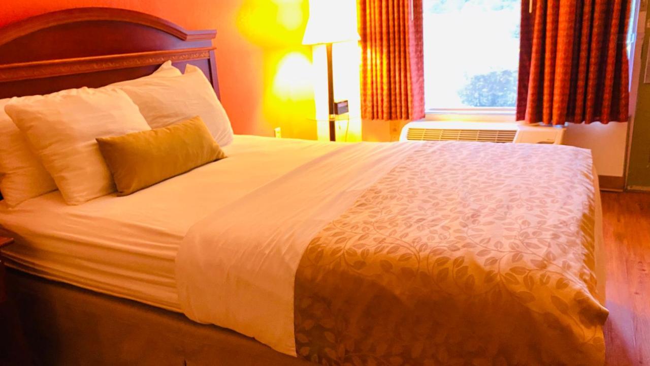 Ramada By Wyndham Walterboro Hotel Ngoại thất bức ảnh